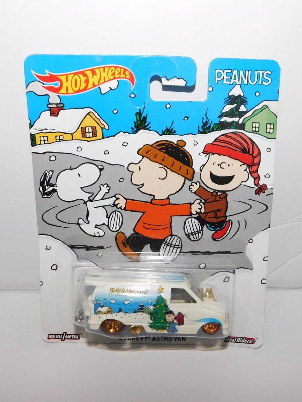 Hot Wheels Peanuts White Gold '85 Chevy Astro Van Lucy Christmas Tree NEW 2016